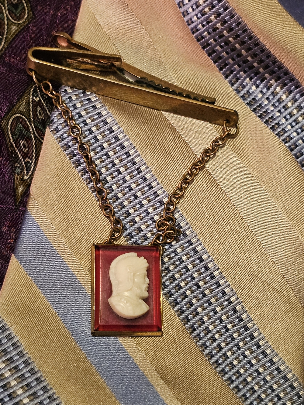 Gold-Tone Tie Bar with Red Cameo Accent